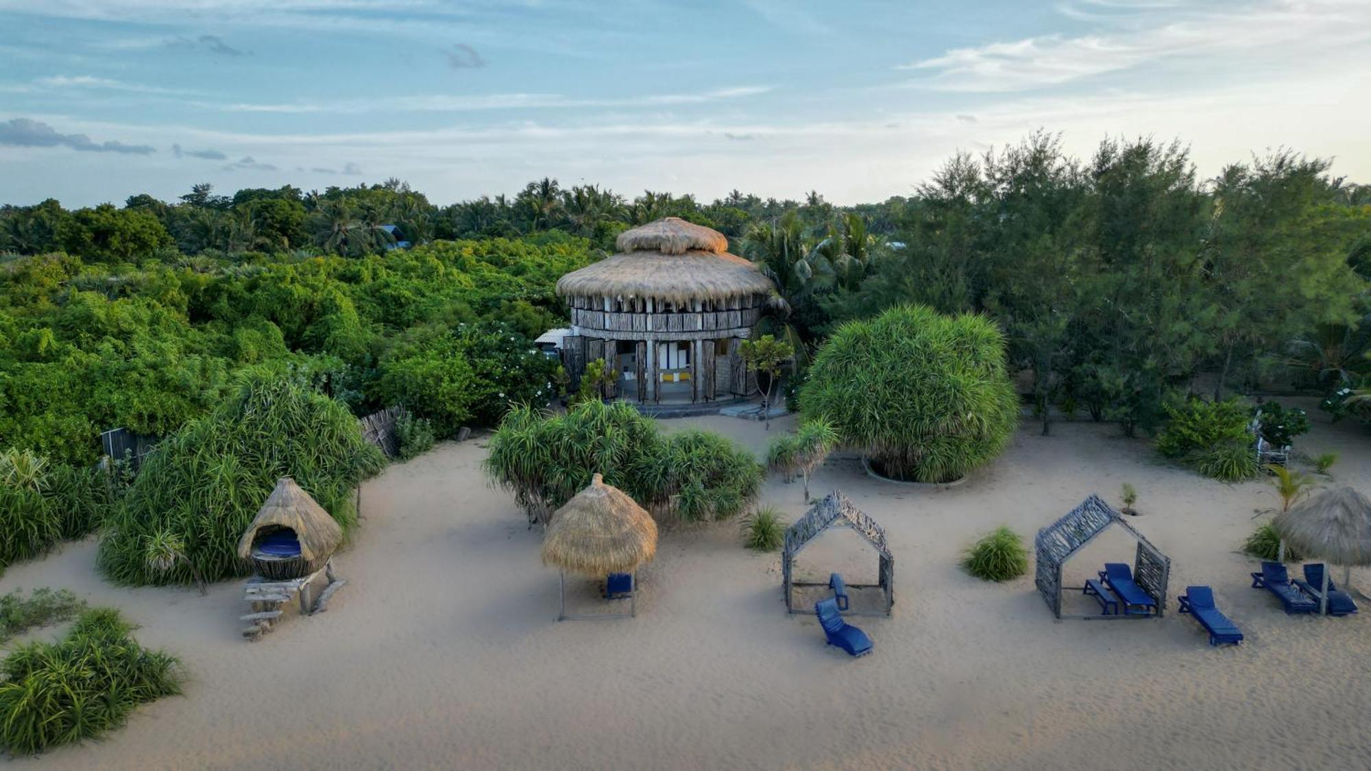 Hotel Amanta Beach Nilaveli Exterior foto